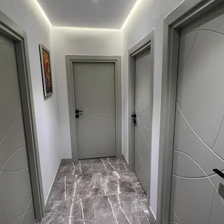 Dueden Selalesine Yakin Sik Genis Ve Rahat Daireler Apartmán *
